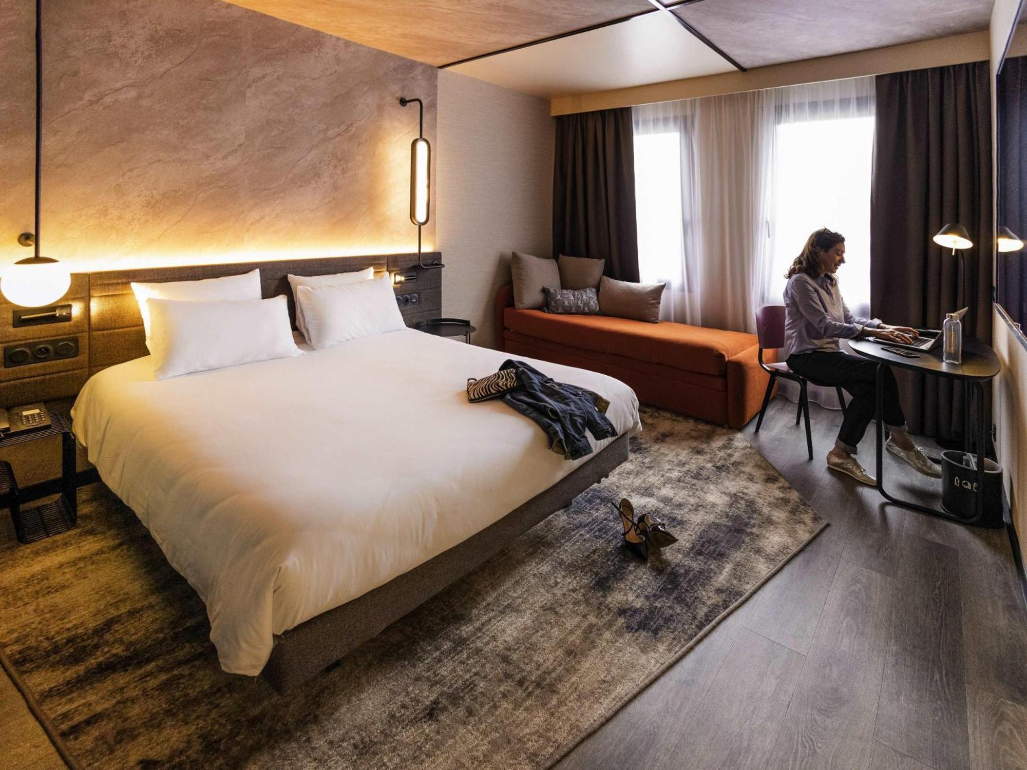 Novotel Paris Suresnes Longchamp Экстерьер фото