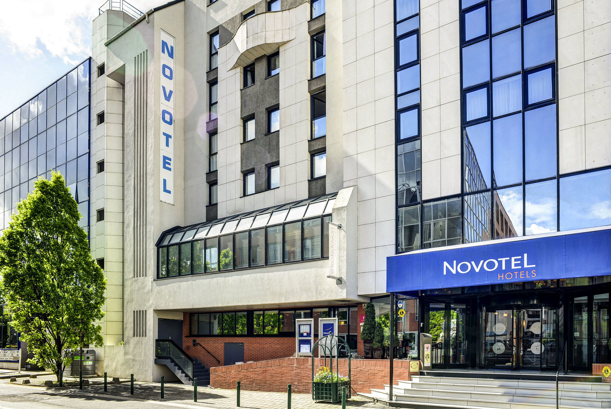 Novotel Paris Suresnes Longchamp Экстерьер фото